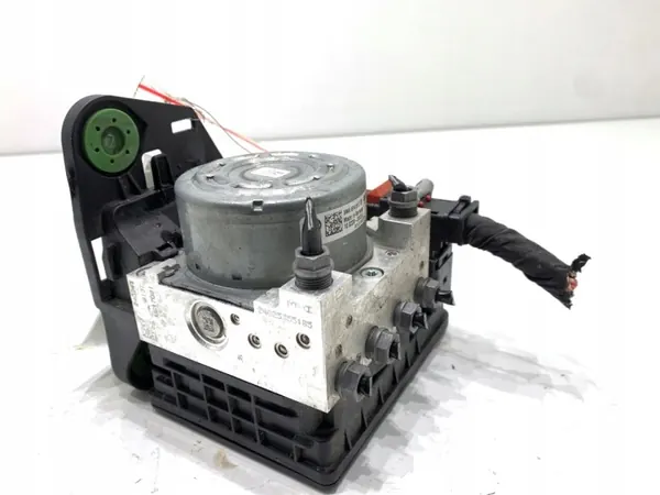 Pompe ABS OEM 5WA614517CF pour Skoda Octavia IV 2.0 image 2