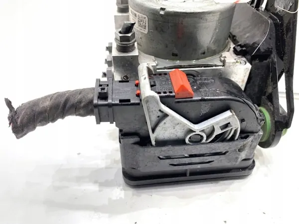 Pompe ABS OEM 5WA614517CF pour Skoda Octavia IV 2.0 image 4