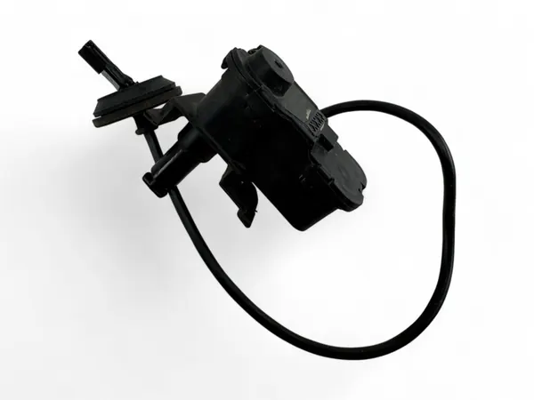 Bränsletankslucka Volkswagen Polo V 6R 2016 OEM image 2