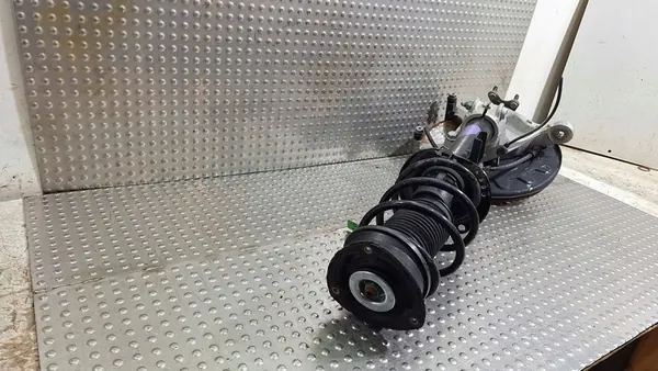 Snodo ammortizzatore anteriore sinistro VW T-Roc Audi Q3 II image 5