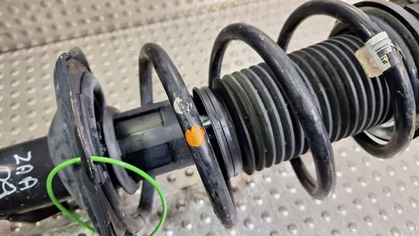 Snodo ammortizzatore anteriore sinistro VW T-Roc Audi Q3 II image 8