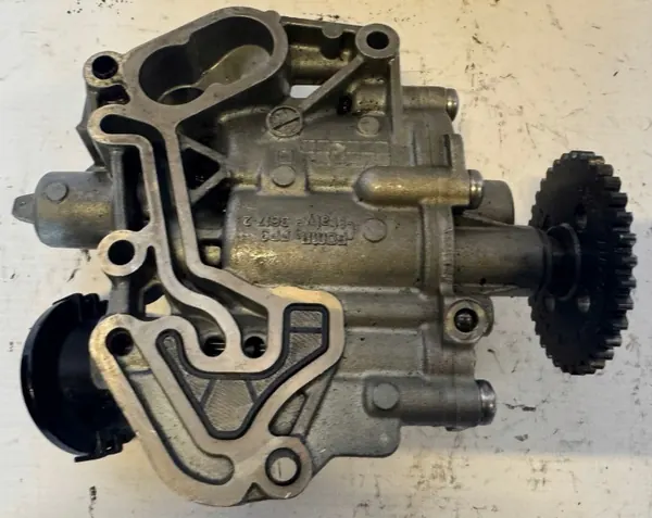 Audi Öljypumppu OEM 04E115109E A3 8V 1.4 TSI:lle image 4