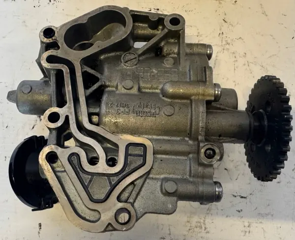 Audi Öljypumppu OEM 04E115109E A3 8V 1.4 TSI:lle image 5