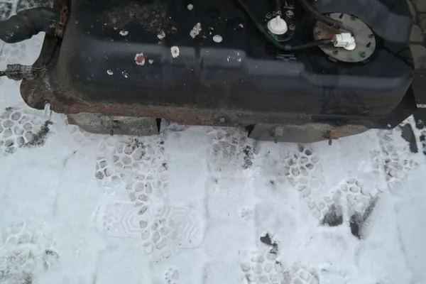 Mitsubishi bränsletank OEM ZBIORNIK BAK PALIWA image 6