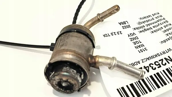 Inyector AdBlue MAN TGE OEM 2N01311130 - Usado image 3