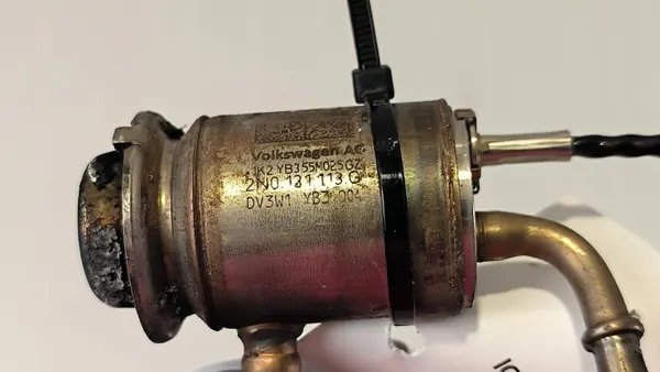Inyector AdBlue MAN TGE OEM 2N01311130 - Usado image 4