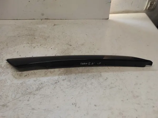Moldura Pilar A Esquerda Skoda Fabia II OEM 5J6853263A image 3
