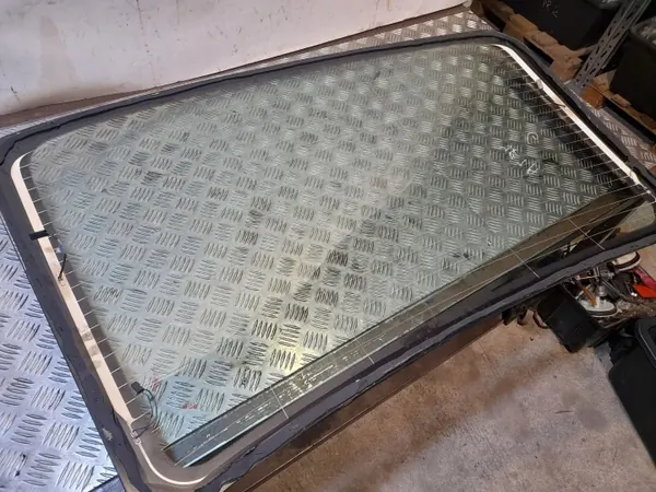 Volkswagen Jetta VI takalasi OEM NERA - Käytetty image 3