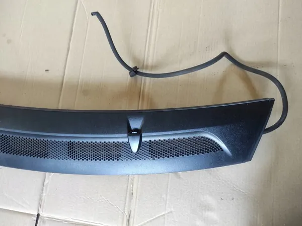 Mercedes A-luokka W169 pyyhinritilä OEM A1698360018 image 4