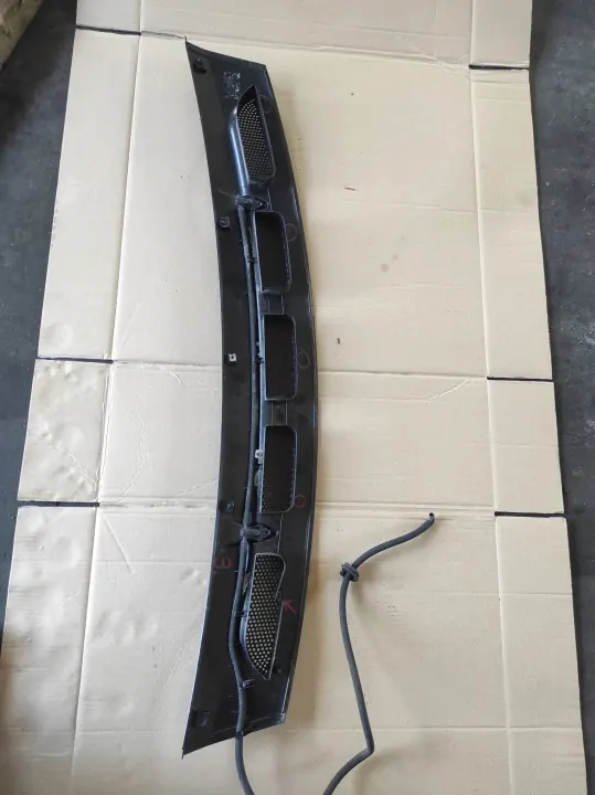 Mercedes A-luokka W169 pyyhinritilä OEM A1698360018 image 6