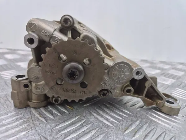 BMW Engine Oil Pump OEM 7560250 for N54 Models image 2