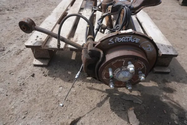 KIA SPORTAGE II 2004-2010 Trave di Sospensione Posteriore OEM 354657683234 image 8