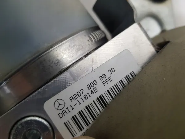 Kattopumppu OEM A2078000030 Mercedes W207:lle image 5