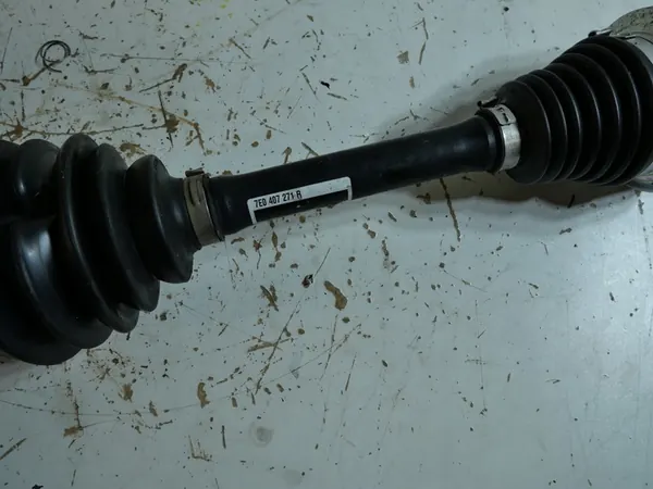 Volkswagen Transporter - Caravelle T6 2017 Vänster Framhjulaxel image 2