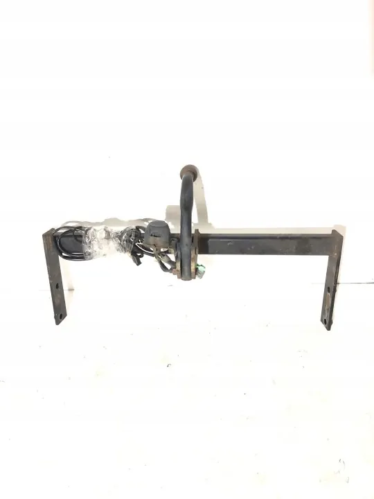 Kit de Enganche Volvo V70 OEM 30754968 - Usado image 2