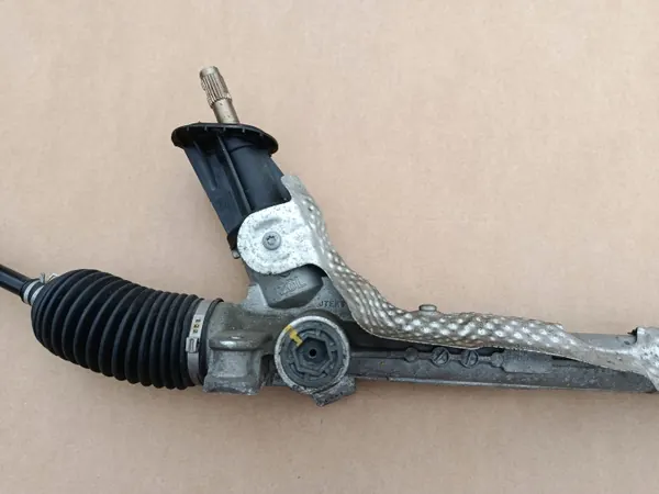 Boîtier de direction Audi S1 OEM 6C1423057Q - Occasion image 6