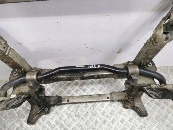 Pastillas de freno delanteras OEM 06700072740 Maserati Ghibli image 4