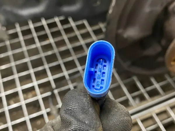 Mercedes-Benz GLA W156 Bakre fjädring A2464230220 2014 Höger image 9