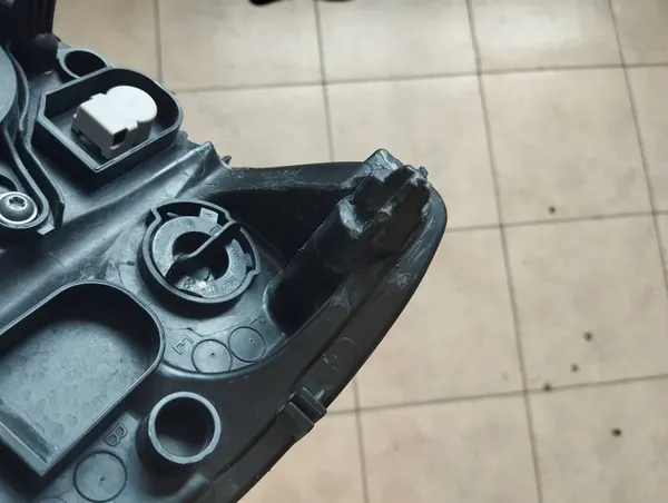 OIK. XENONVALO VOLVO S60 V60 LIFT 2013-2018 31420254 image 7