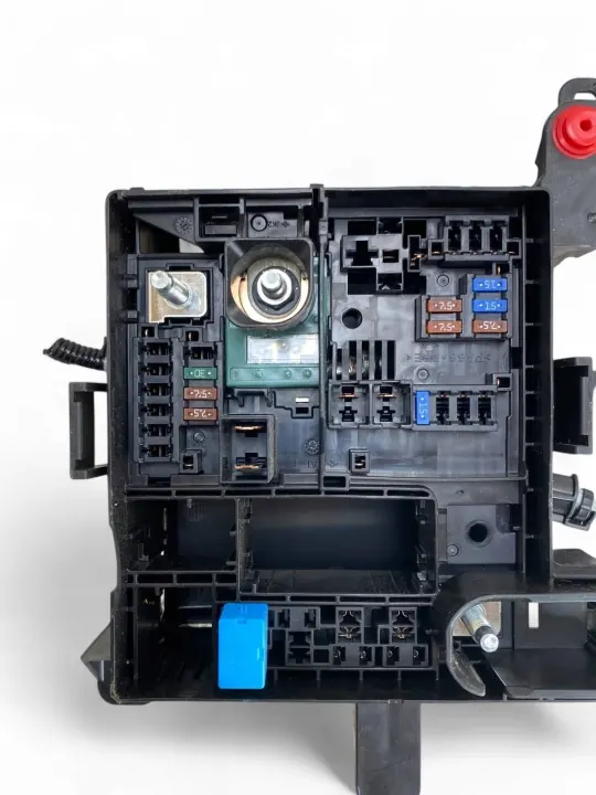 Lexus NX batterijrelais zekering OEM UTO72544 image 6