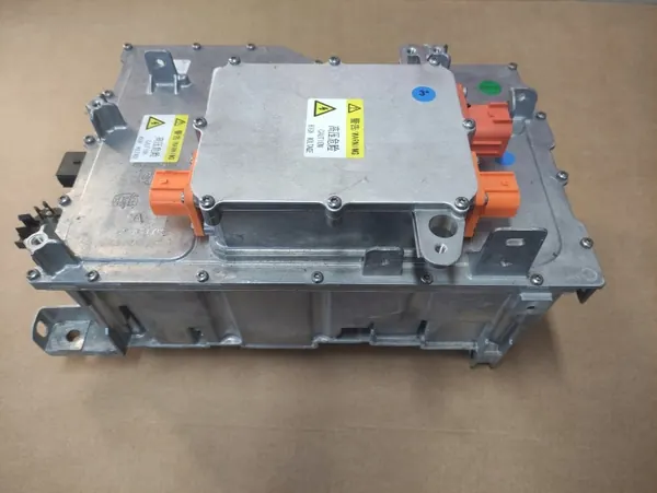 Módulo Convertidor Híbrido OEM 9839383180 para Corsa F19 image 4