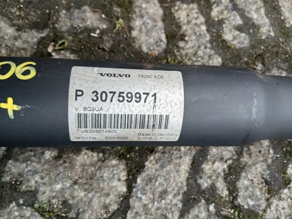 VOLVO S60 I V70 II XC70 2.4 D5 AWD Drivaxel image 5