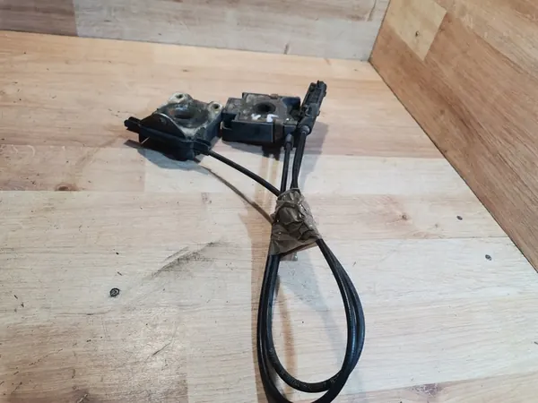 BMW X5 E53 Hood Release Cable Set + Lås image 3