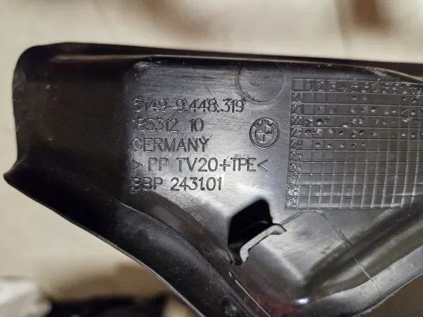 OEM 7487593 BMW i4 G26 Kofferbakgoot Afdekking Links 2st image 3