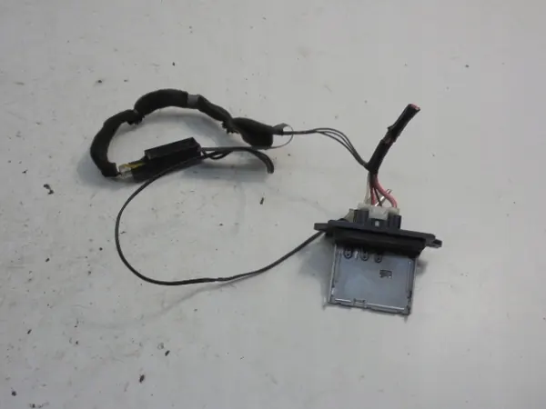 Nissan NV200 Inomhustemperatursensor OEM T963965A image 2