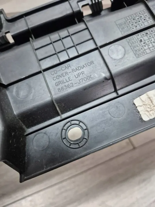 Kia Ceed III etuturvavyöpeite OEM 86362-J7000 image 6