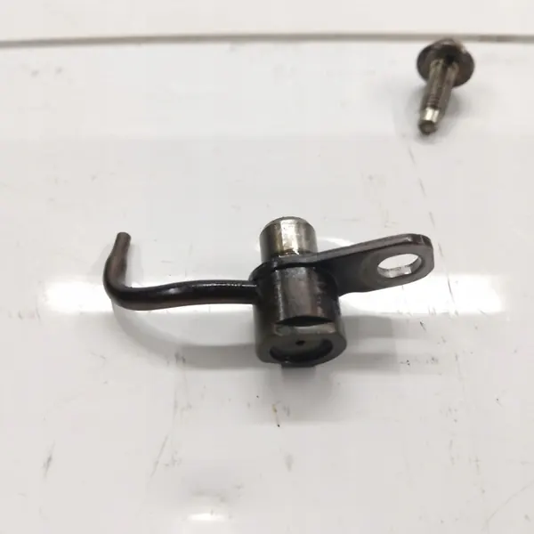 Buse d'huile Nissan OE OEM QASHQAI III J12 1.3 DIG-T image 3