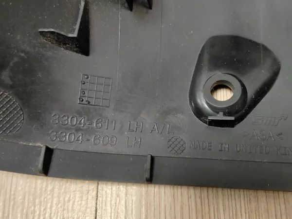 VOLVO S80 V70 LIFT Onder spiegelkap links OE image 5
