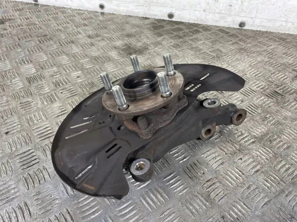 Subaru framhjulsnav OEM FBZ16862 - Begagnad image 2