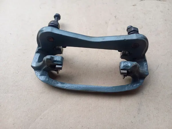 Suporte de pinça de travão dianteiro OEM 47721-12110 image 6