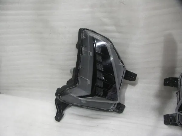 Hyundai I20 III DRL LED izquierdo delantero OEM 92208-Q0450 image 3
