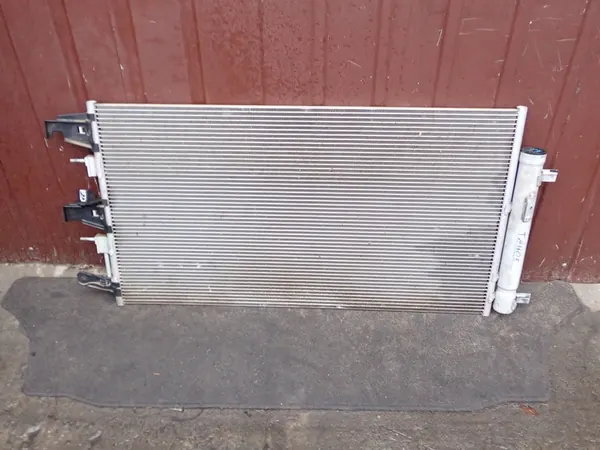 Radiateur de Climatisation Chevrolet Tahoe 2021- OEM image 1