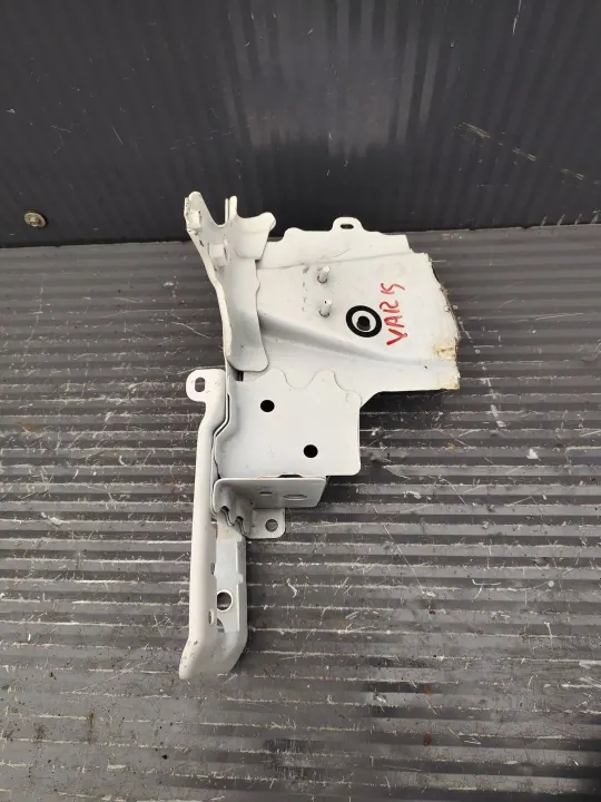 Toyota Yaris IV Vorderer linker Viertelholm OEM YARISIVCWIARTKA image 2