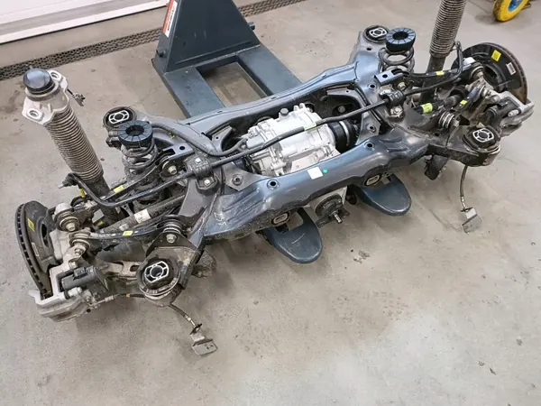 OEM K550-47550 Hinterachsschwinge für Genesis GV70 image 3