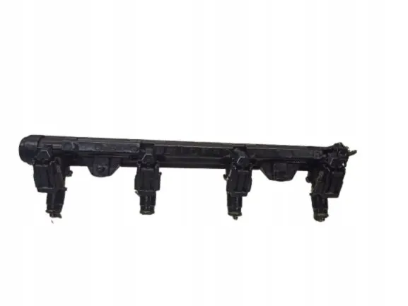 Riel de inyección VW Golf V 1.4 16V OEM 036971824A image 2
