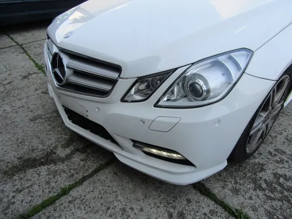 MERCEDES W207 2012 Paraurti Anteriore Fari Passaruota image 5