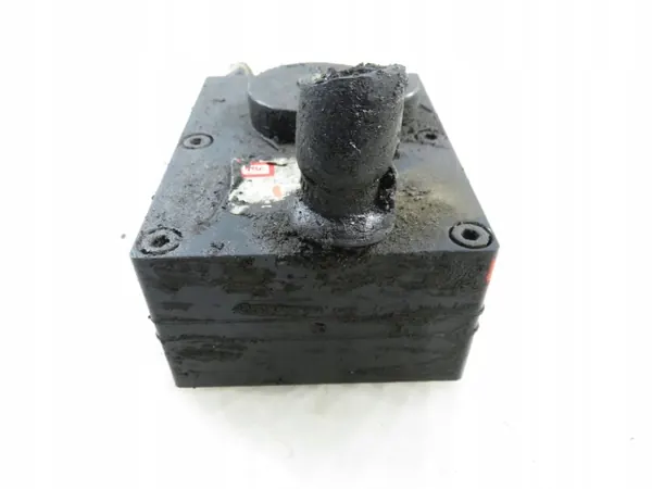 Reductor LPG BRC usado OEM 67R010254 - Genius Max image 4