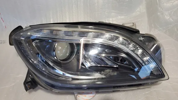 MERCEDES ML W166 Rechter Xenon Koplamp A1668205559 image 3