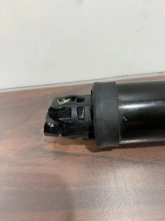 Amortecedor Direito Subaru OE 63320AN001 image 3