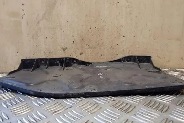 Moottorin suojus HYUNDAI IX35 2.0L diesel 2012 image 2