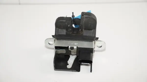 OEM 360185973 takaluukun lukko VW Tiguan I 07-11 image 9