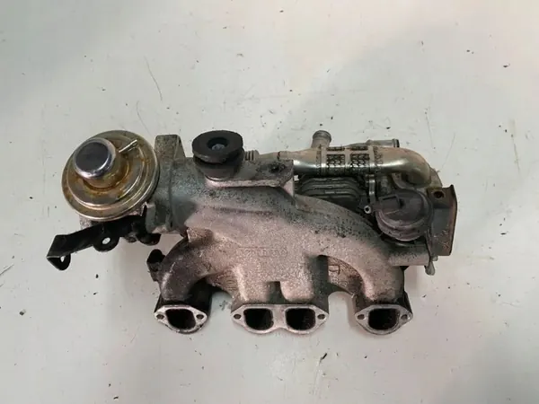 Intake Manifold VW GOLF V 038131513AD 1.9L Diesel image 4
