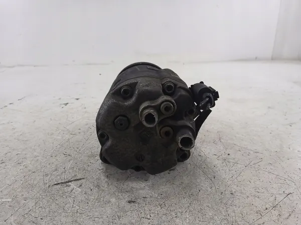 Compresseur A/C VW Golf IV 1J0820803G image 5