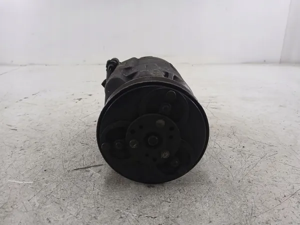 Compresseur A/C VW Golf IV 1J0820803G image 6