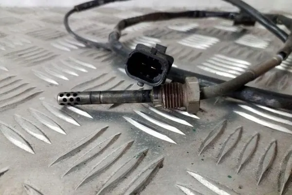 Sensor de temperatura de escape OPEL MOKKA 1.7L diesel image 2