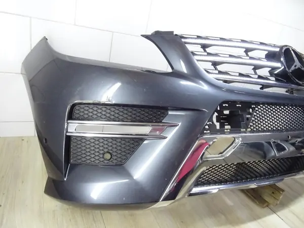 Parachoques delantero ML W166 AMG A1668854925 image 2